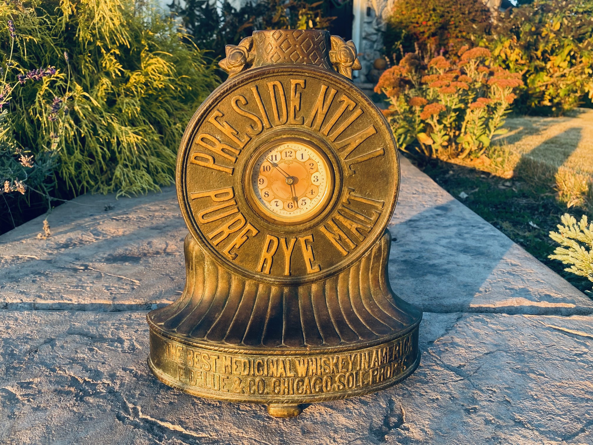 Presidential Rye Whiskey Clock E. De. Lue Company Distillery in Chicago